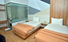 Hip Hope Hotel Banda Aceh