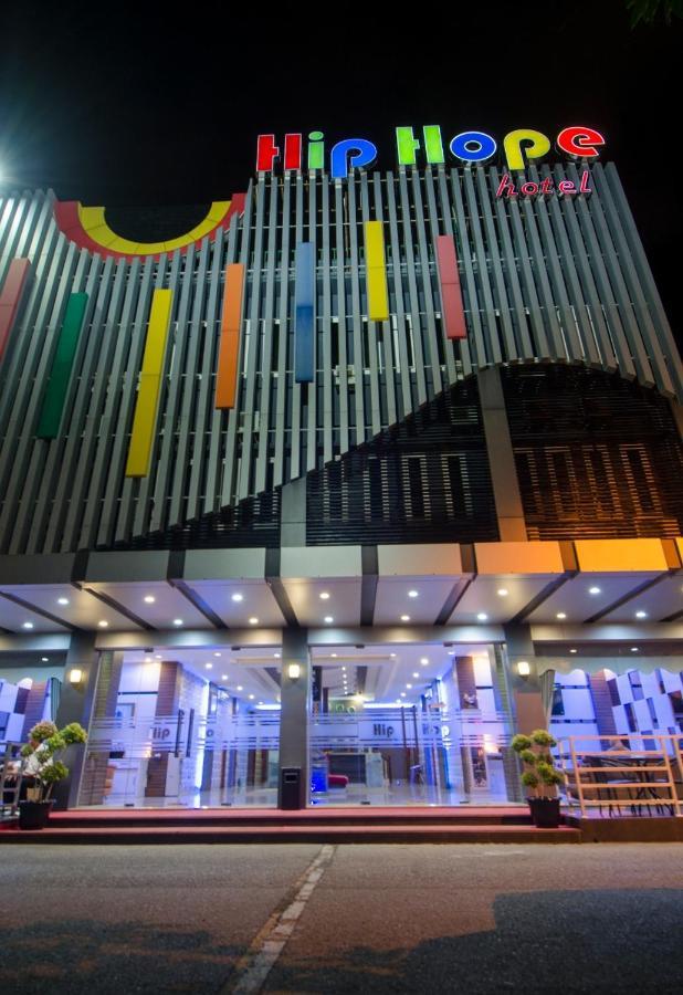 Hip Hope Hotel Banda Aceh Exterior foto